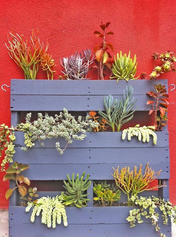 Palet jardinera pintado
